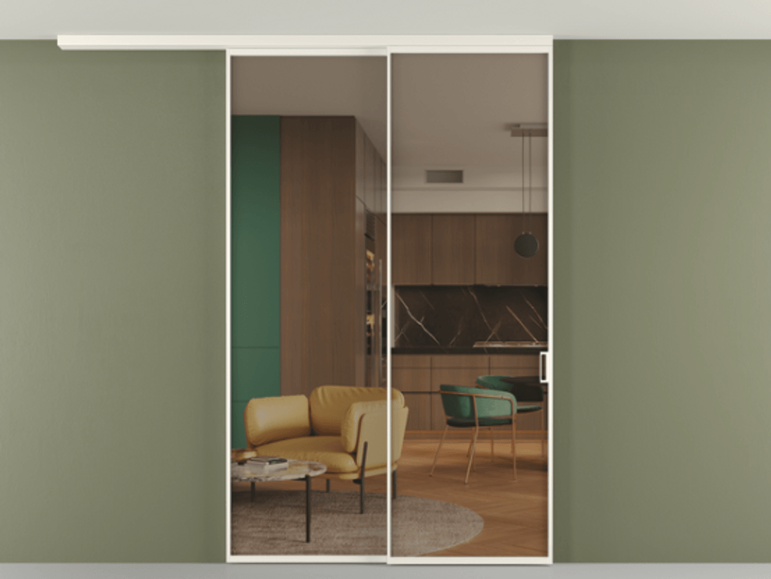 Перегородка Формато вдоль стены на потолок 2 створки с синхронным механизмом АЛПР 040.01 Алюминий пудровый белый Прозрачное бронзовое стекло, триплекс Цена 268472 ₽ | Volhovec