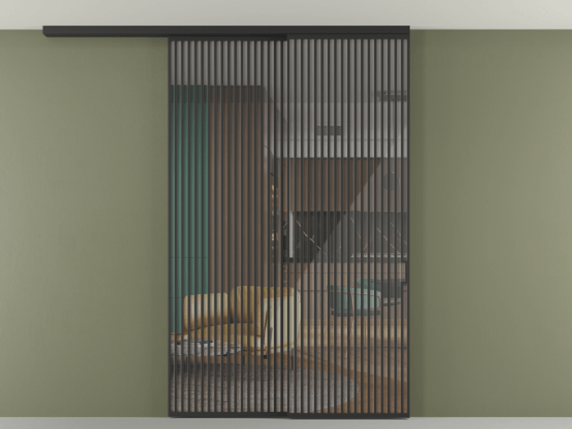 Перегородка Формато вдоль стены на потолок 2 створки с синхронным механизмом АЛПР 040.06 Алюминий Черный Рефлективное прозрачное стекло "Стопсол", калёное Цена 441648 ₽ | Volhovec