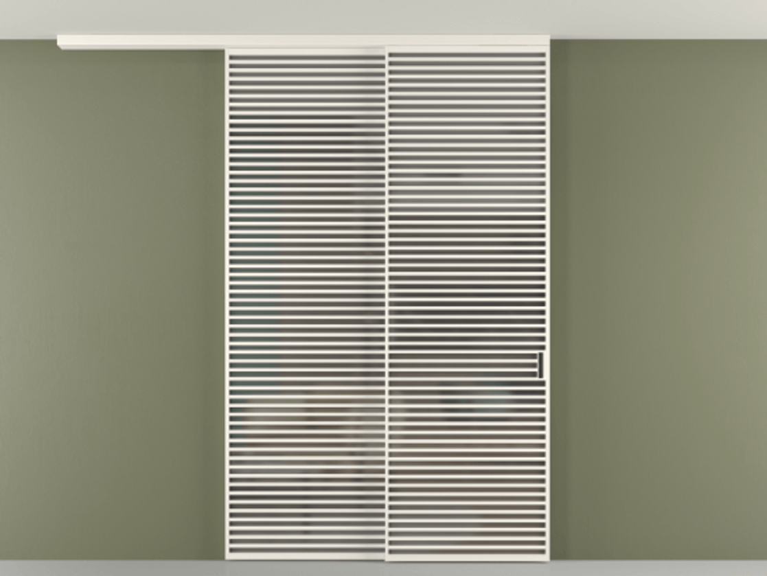 Перегородка Формато вдоль стены на потолок 2 створки с синхронным механизмом АЛПР 040.07 Алюминий пудровый белый Сатинированное серое стекло, триплекс Цена 450456 ₽ | Volhovec