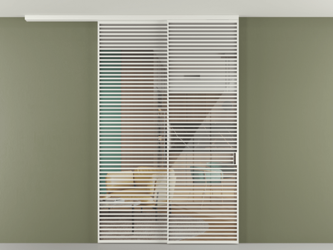 Перегородка Формато вдоль стены на потолок 2 створки с синхронным механизмом АЛПР 040.07 Алюминий светло-серый Рефлективное прозрачное стекло "Стопсол", калёное Цена 463256 ₽ | Volhovec