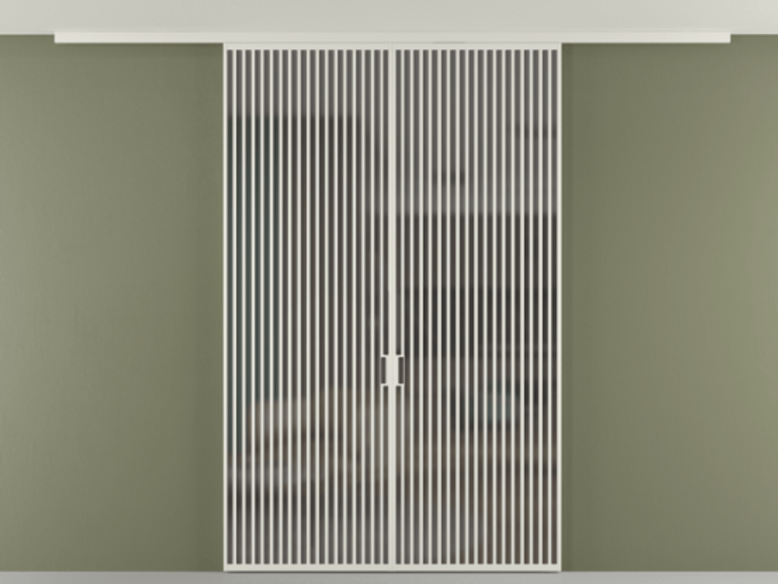 Перегородка Формато вдоль стены на потолок 2 створки АЛПР 040.06 Алюминий Белый Сатинированное серое стекло, триплекс Цена 351648 ₽ | Volhovec