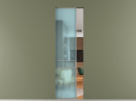 Алюминевая перегородка АЛПР 040.02 МНСР САТ ГОЛ. Цвет Алюминий нейтральный серый. Материал Алюминий в эмали. Коллекция Перегородка Formato скрытый пенал одностворчатая. Картинка.